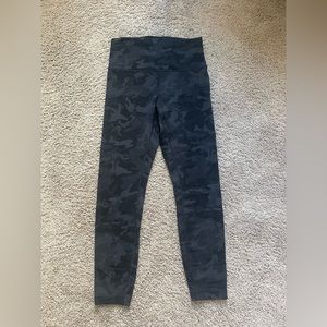 Lululemon Wunder Train High Rise Leggings.